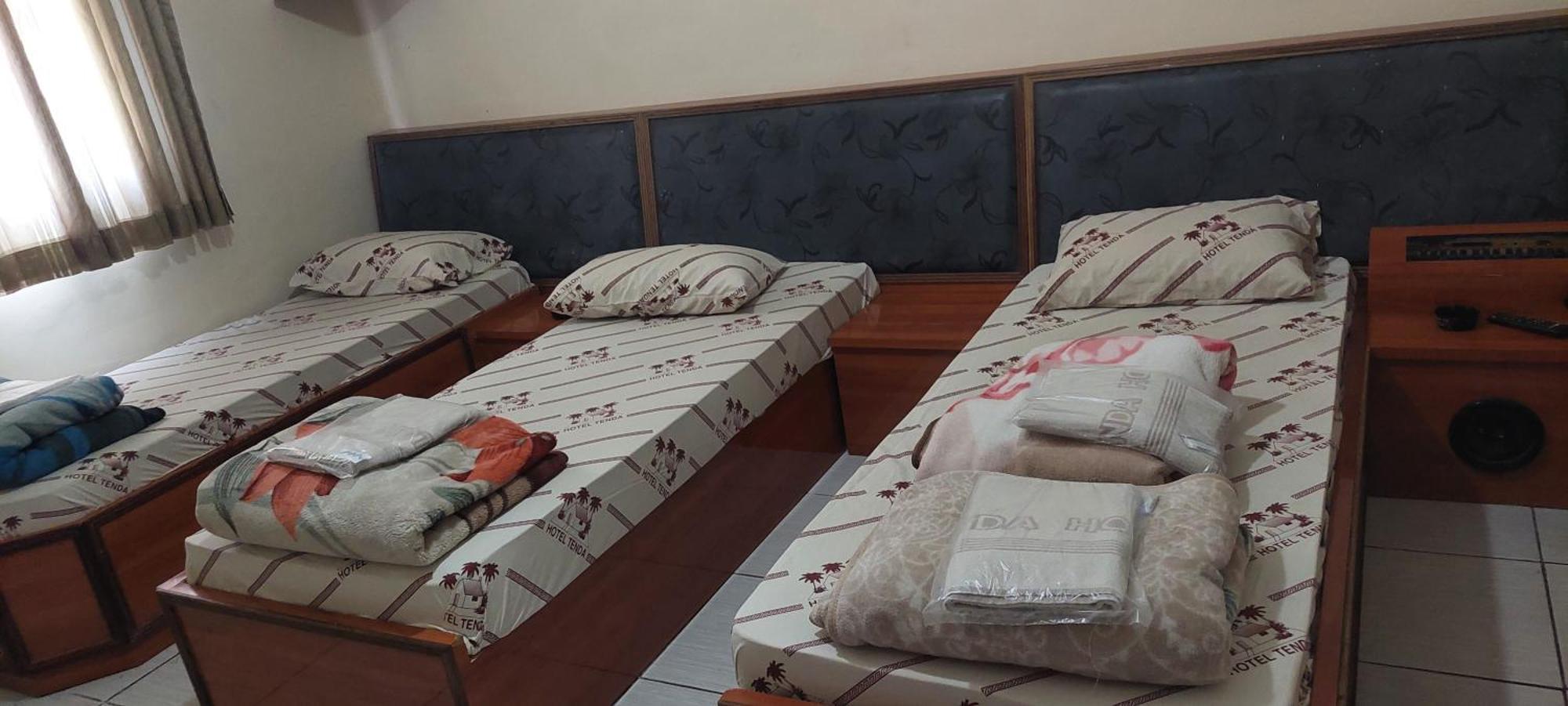 Hotel Tenda 2 Гуарульос Екстериор снимка
